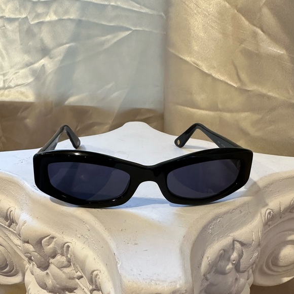 Chanel 5014 CC Quilted Vintage Sunglasses in Black and Gold Hue - Picture 5 of 17